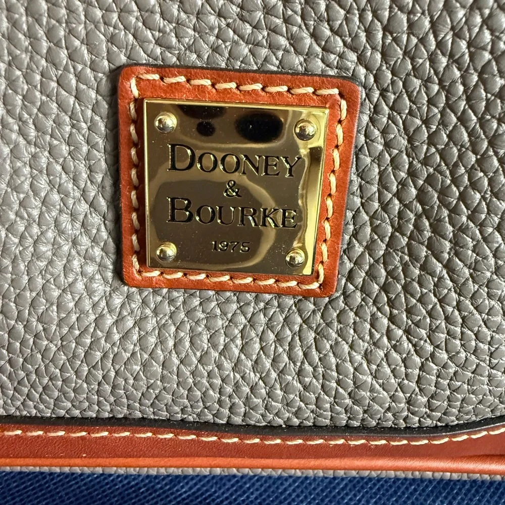 Dooney & Bourke Pebble Grain Zip Zip Satchel - Picture 2 of 8